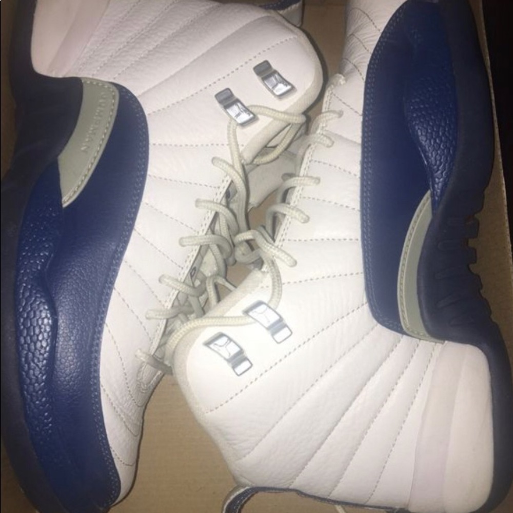 French Blue Jordan 12s sz7